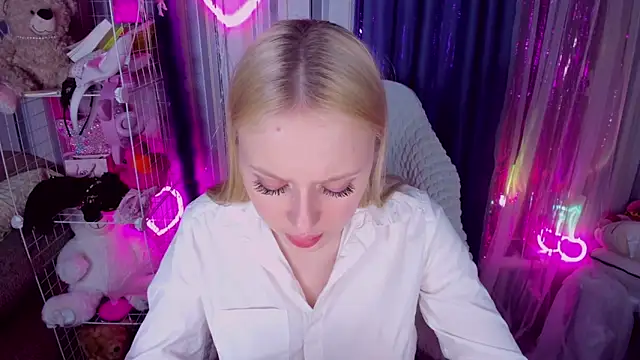 CeaneLino online show from April 2, 2026, 6:14 pm