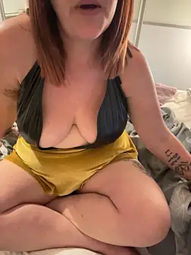 BbwGreenEyes69  online show from May 1, 2026, 11:43 pm