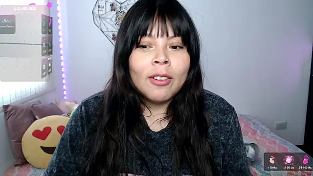 EllieMoonX online show from June 24, 2026, 10:29 pm