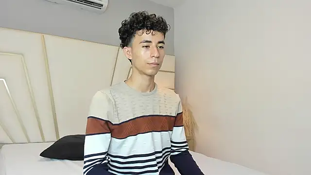 Zahir Ashar online show from October 21, 2025, 11:09 am