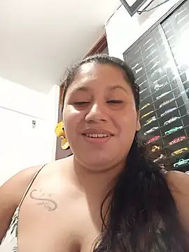 laurita goloza39 online show from July 15, 2026, 12:06 am