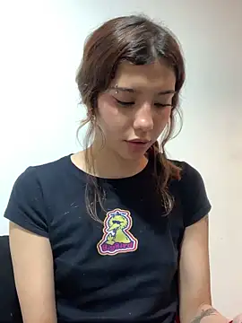 MiaaCute- online show from April 16, 2026, 9:39 pm