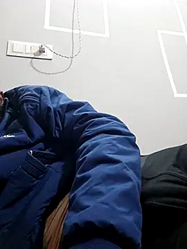 rahulsexyb online show from December 23, 2025, 9:41 am