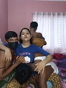 CoupleShow 432 online show from June 29, 2026, 9:27 am