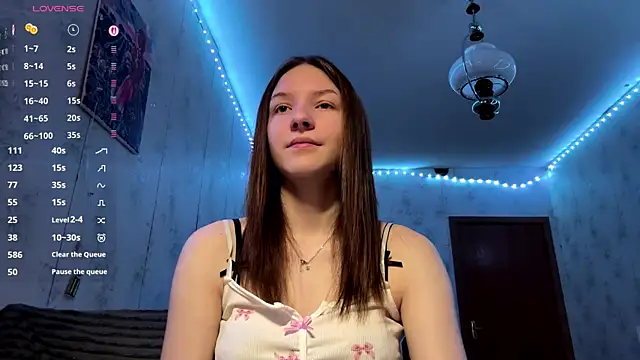 Beauty miIa online show from December 19, 2025, 2:41 pm