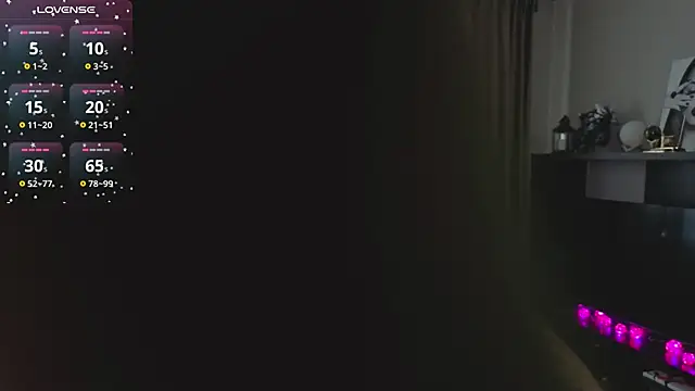 Snapshot of Kate_James chatting on December 3, 2025, 6:03 am Kate James online show from December 3, 2025, 6:03 am