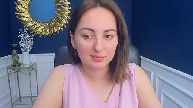 NoraSimons online show from June 2, 2026, 4:34 am