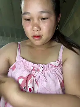 love pusy09 online show from April 5, 2026, 3:57 am