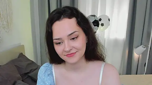 Camilla Rowen online show from July 8, 2026, 8:42 pm