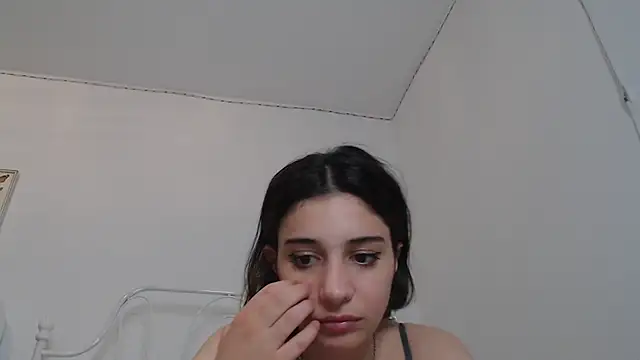 bellefleurrr online show from June 14, 2026, 2:24 am