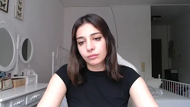 bellefleurrr online show from June 8, 2026, 8:59 am