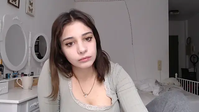 bellefleurrr online show from June 6, 2026, 4:01 pm