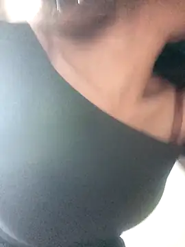 Linh sexy98 online show from April 3, 2026, 9:27 am