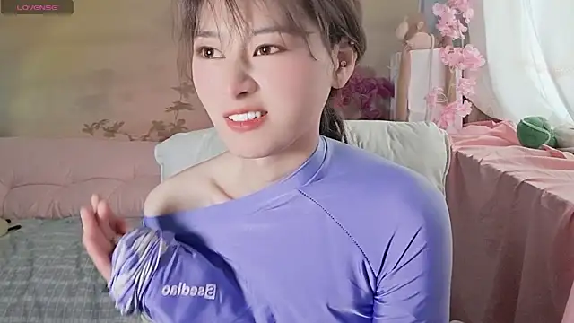 MsTipsy  online show from April 25, 2026, 11:13 am