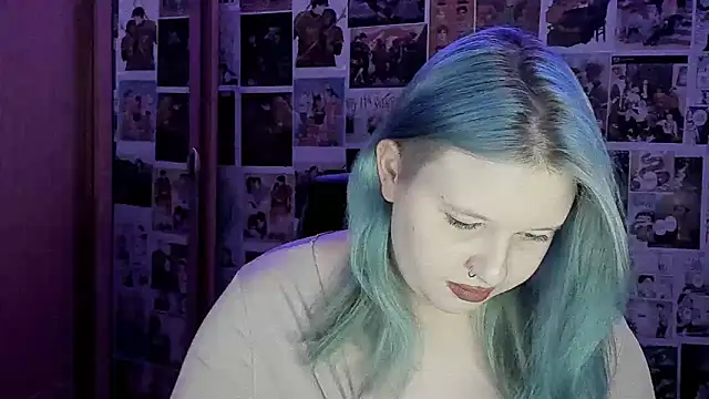FoxPlayXX online show from June 13, 2026, 9:02 pm