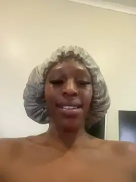 SP1CY MOMMY online show from June 18, 2026, 7:41 pm