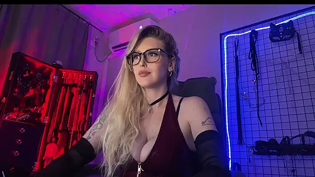 Liya Liss online show from July 6, 2026, 11:07 pm