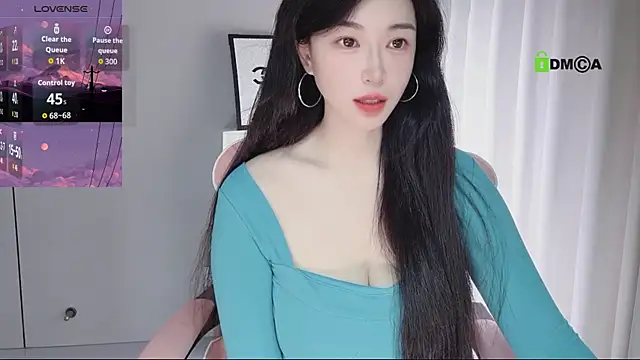 YunShan-33 online show from June 25, 2026, 4:54 am