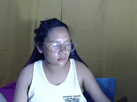 hotsexyreb online show from April 3, 2026, 2:29 am