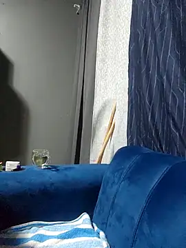 Mommy Sienna online show from June 10, 2026, 4:19 pm