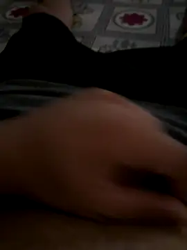 Qwert9012 online show from November 7, 2025, 7:24 am