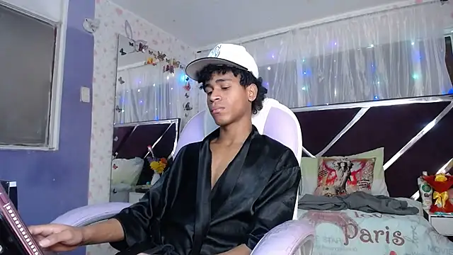 Santy bigcock 01 online show from May 21, 2026, 1:19 pm