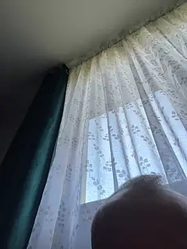 Kriss8411 online show from April 15, 2026, 8:09 am