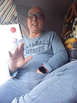 andy-1961 online show from March 4, 2026, 1:41 pm