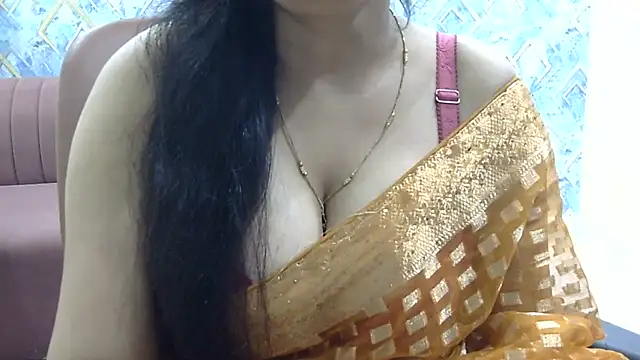 Zoya-sexy online show from June 18, 2026, 6:13 pm
