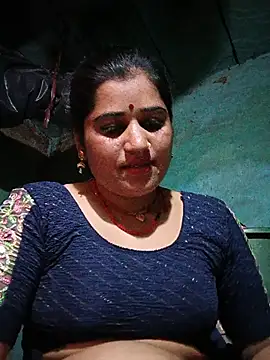 Hot kamla online show from June 25, 2026, 3:50 pm