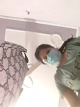 Cute hotzara online show from July 7, 2026, 1:25 pm