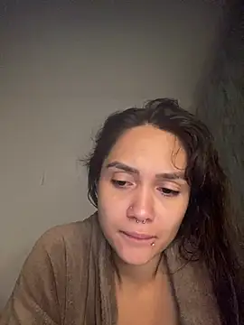 Snapshot of carolsapequinha chatting on June 18, 2026, 11:59 am carolsapequinha online show from June 18, 2026, 11:59 am