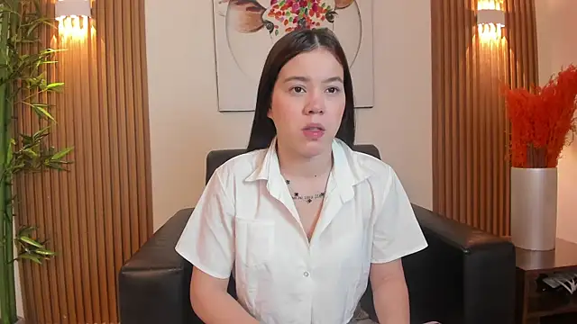 Emily Frostt online show from July 9, 2026, 11:42 am