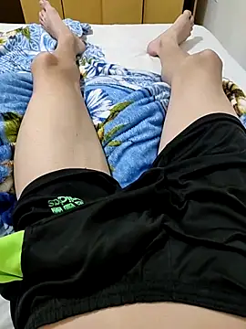 bnnzin online show from December 2, 2025, 1:28 am