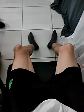 bnnzin online show from November 20, 2025, 12:33 am