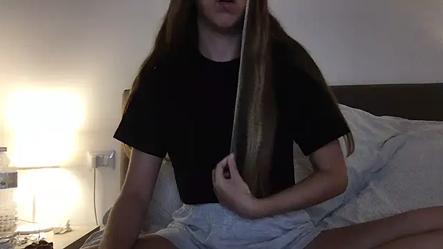 Martimartinaxx online show from June 29, 2026, 7:57 pm