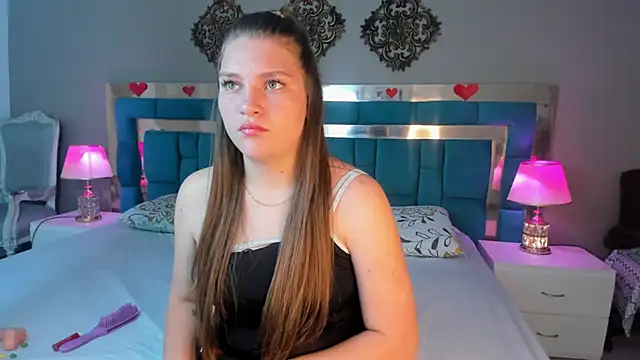 LiiaVelvet online show from March 26, 2026, 3:27 am