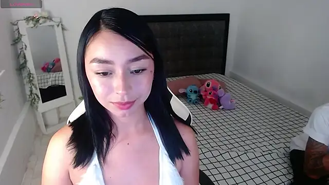 Ariel Laurentt online show from June 15, 2026, 3:40 am