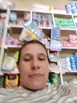 MIA-LARIOS online show from June 18, 2026, 2:55 pm