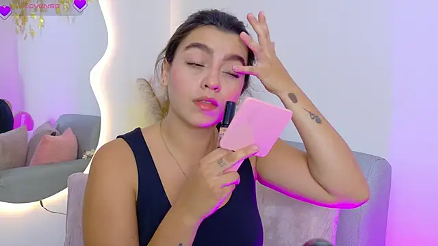 Snapshot of Ambar_Carter chatting on May 22, 2026, 3:26 am Ambar Carter online show from May 22, 2026, 3:26 am