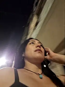 Eveeelyn25 online show from June 13, 2026, 2:31 am