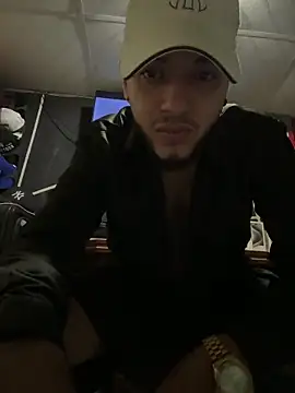 Snapshot of tratosucio chatting on December 19, 2025, 7:44 am tratosucio online show from December 19, 2025, 7:44 am