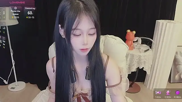 -Annababy online show from June 25, 2026, 1:38 pm