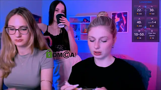mary meow hot online show from May 13, 2026, 7:32 pm