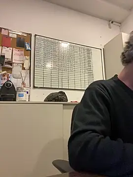 Petebulimia online show from June 11, 2026, 3:03 am