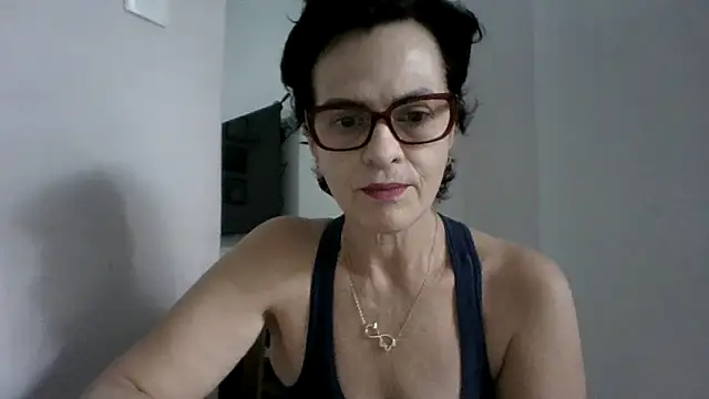 Luna-Hot0802 online show from May 20, 2026, 1:08 pm