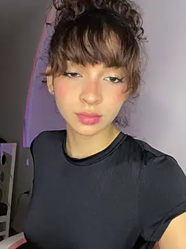 Anne Wyntheris online show from April 22, 2026, 12:50 am