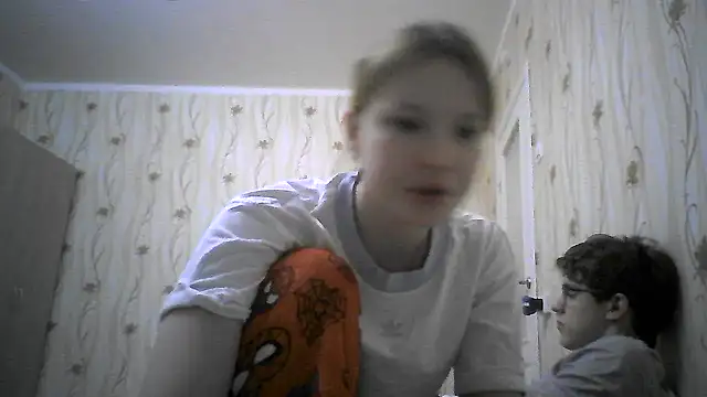 EvgeniyXAnna online show from February 20, 2026, 9:06 pm