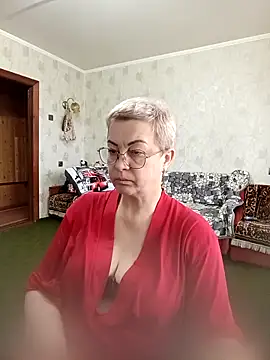 Snapshot of Bastet422111 chatting on December 22, 2025, 10:48 am Bastet422111 online show from December 22, 2025, 10:48 am