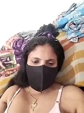 kanika05 online show from April 24, 2026, 9:22 am